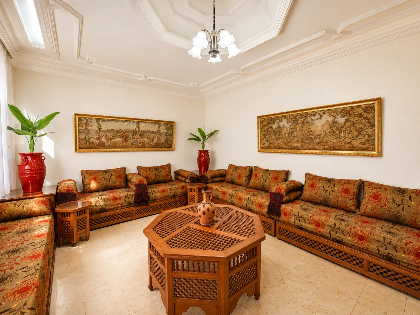 Zithoek in het Marokkaanse salon – Villa Conforts Marrakech